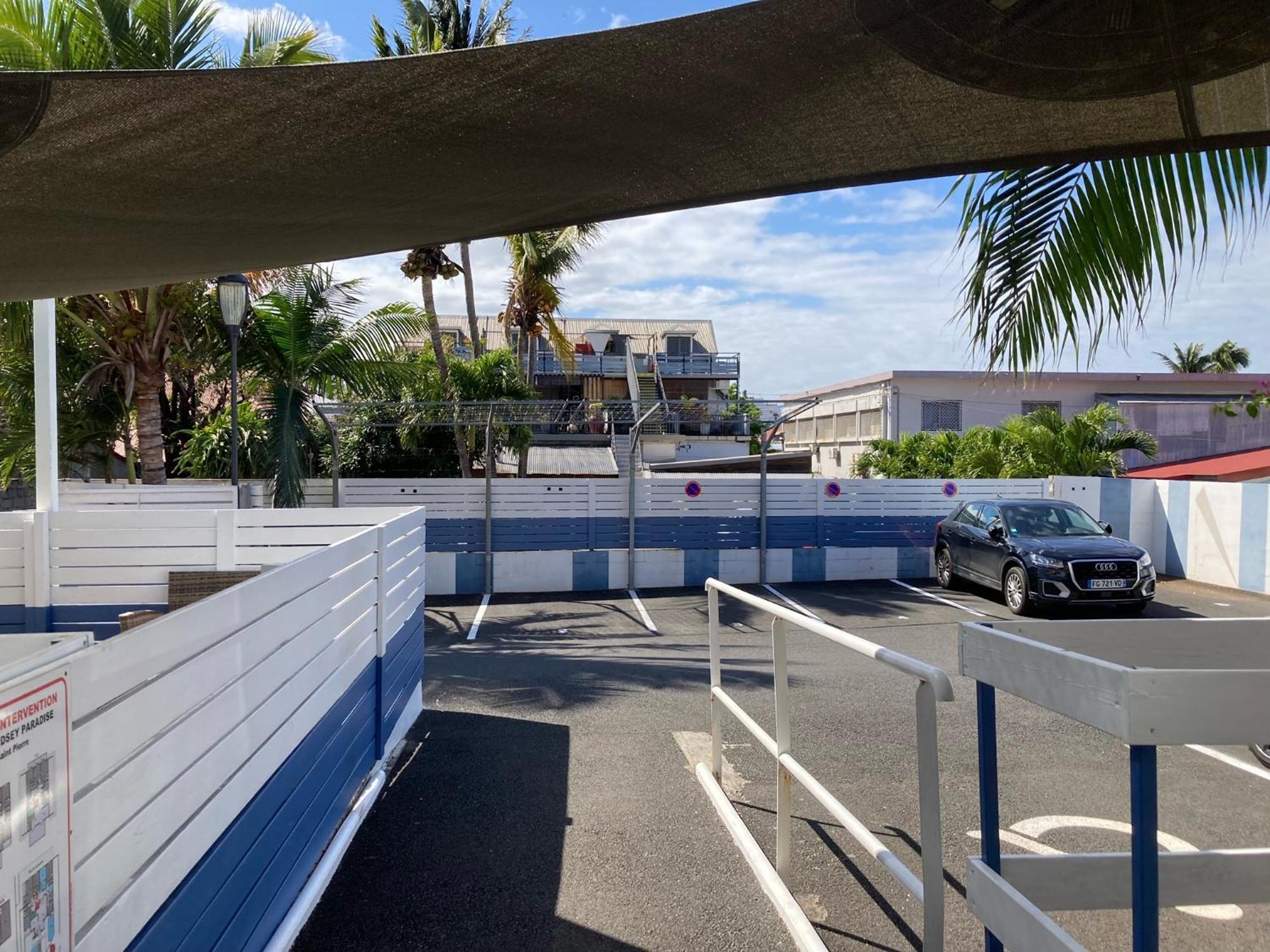 Lindsey Hotel Saint Pierre Bagian luar foto