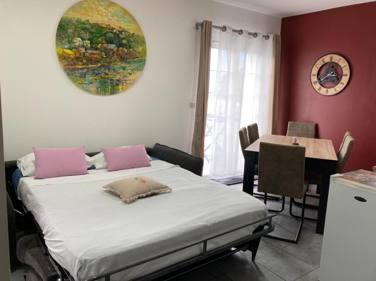 Lindsey Hotel Saint Pierre Bagian luar foto