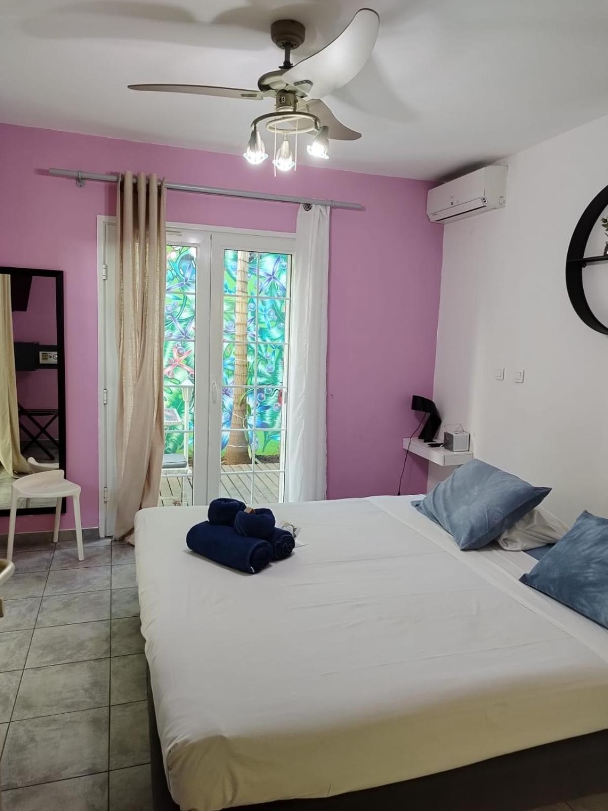 Lindsey Hotel Saint Pierre Bagian luar foto