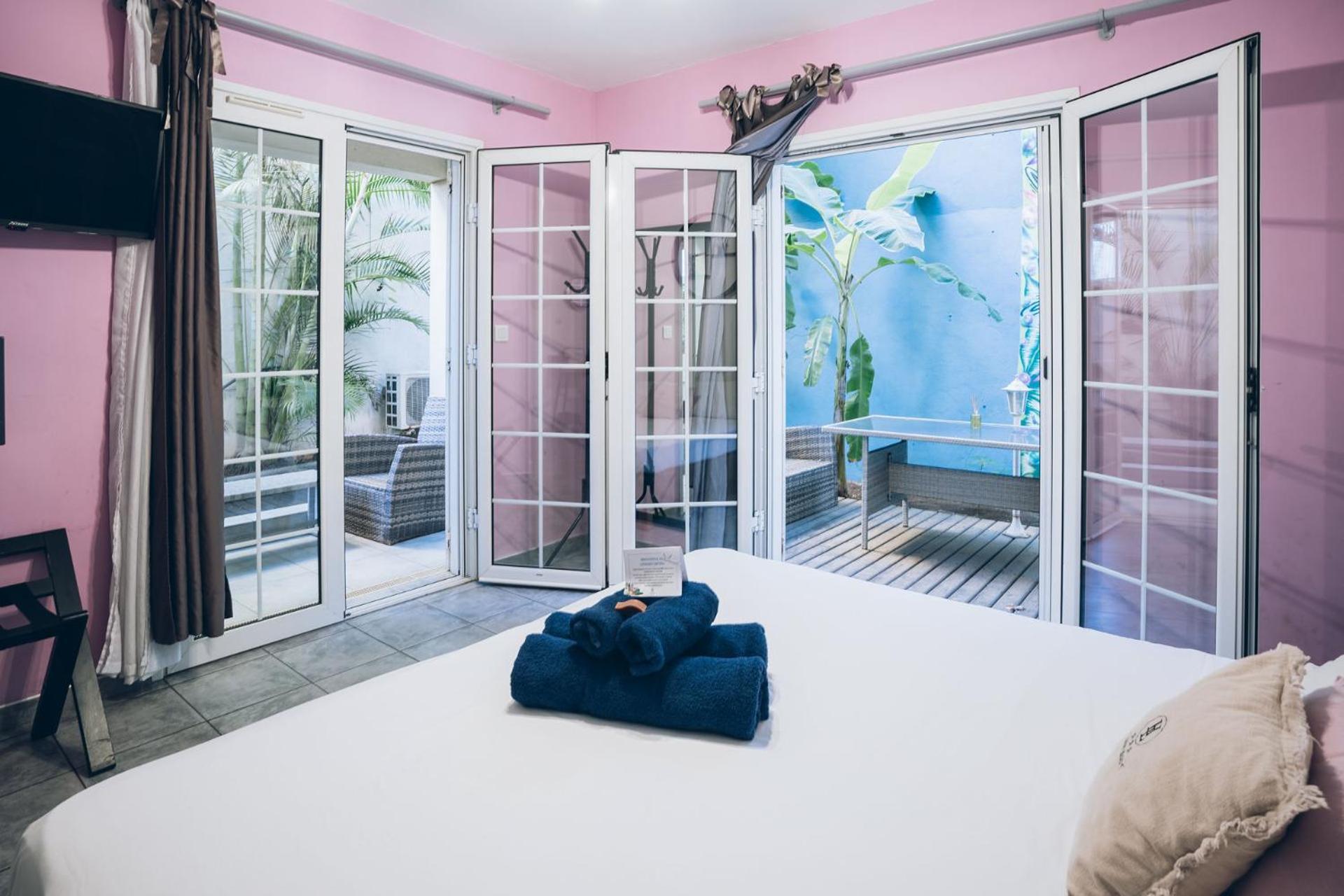 Lindsey Hotel Saint Pierre Bagian luar foto