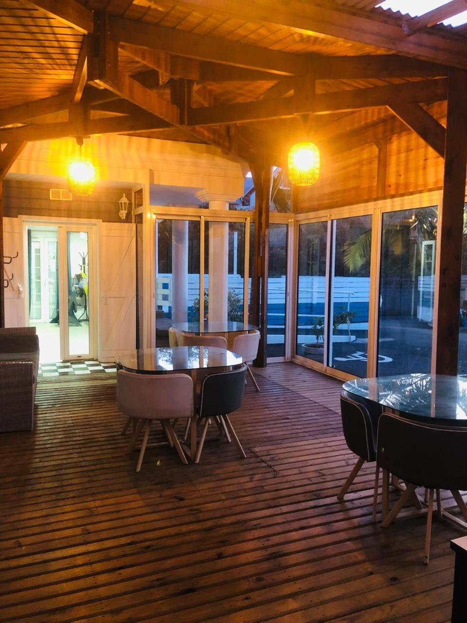 Lindsey Hotel Saint Pierre Bagian luar foto